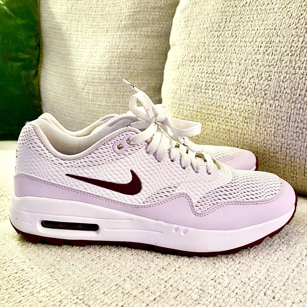 Nike Women’s Air Max 1G golf Sneakers in Light Pink size 10